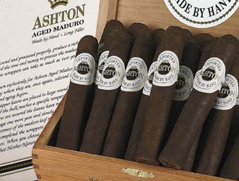 Ashton Aged Maduro | Iwan Ries & Co. Ashton Aged Maduro | Iwan Ries & Co.